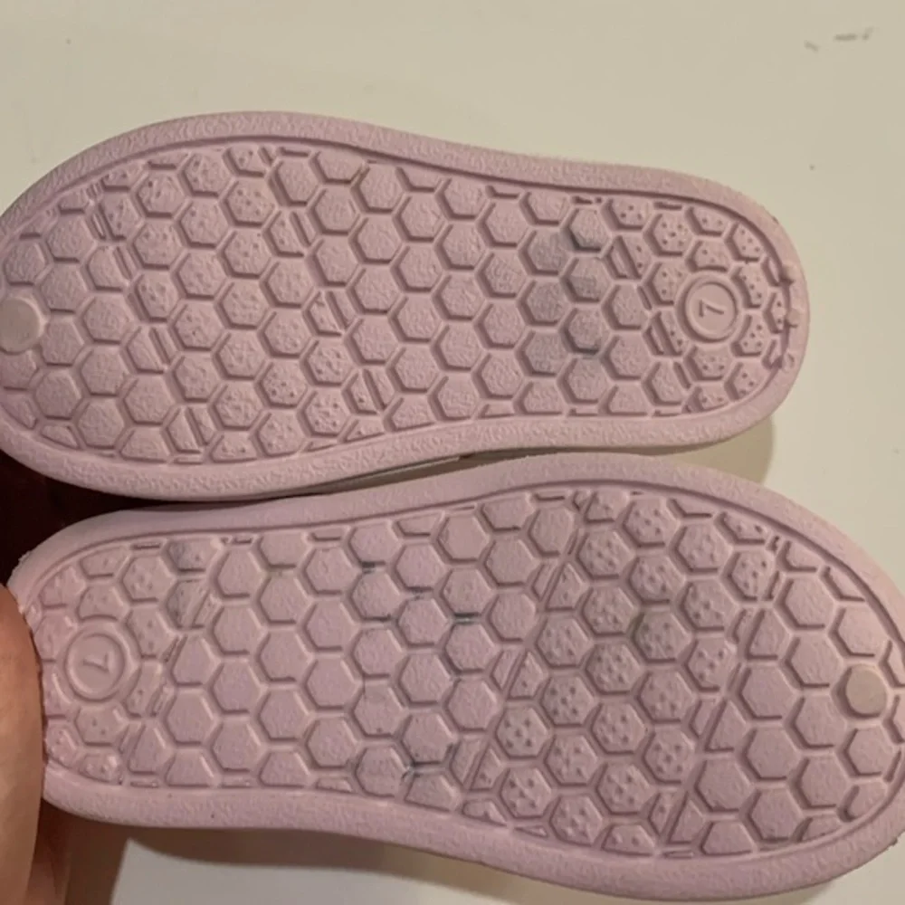 2 pairs Baby girl shoes.  Size 7‎ and newborn size